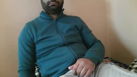 Snapshot of yxxtxxdentyk chatting on November 3, 2025, 4:47 am Bi BearXXX online show from November 3, 2025, 4:47 am