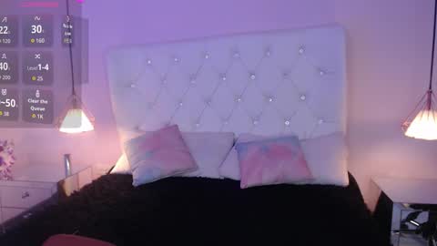 Zai  online show from December 17, 2025, 11:38 am