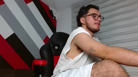 Snapshot of zac_golden chatting on January 17, 2026, 12:10 pm Zack online show from January 17, 2026, 12:10 pm