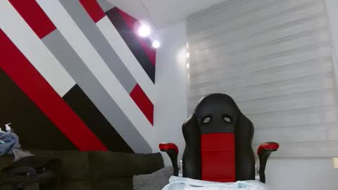 Snapshot of zac_golden chatting on February 7, 2026, 12:09 pm Zack online show from February 7, 2026, 12:09 pm