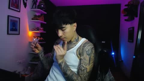 zac_muller1 online show from November 21, 2025, 3:27 am