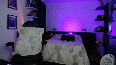 zac_muller1 online show from June 30, 2026, 1:06 am