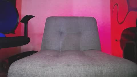 Zac Freelance model online show from October 21, 2025, 4:46 am