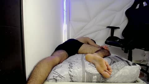Snapshot of zacariass_ chatting on December 3, 2024, 12:02 am ZACARIAS online show from December 3, 2024, 12:02 am