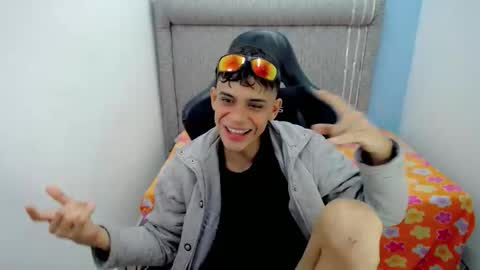 Snapshot of zacariass_ chatting on March 9, 2026, 2:48 am ZACARIAS online show from March 9, 2026, 2:48 am