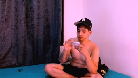 Snapshot of zacck_evans chatting on May 26, 2026, 3:13 am zacck_evans online show from May 26, 2026, 3:13 am