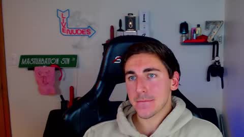 Zach Rhyder online show from December 17, 2024, 2:44 am