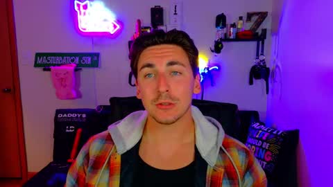 Zach Rhyder online show from September 28, 2025, 1:44 am