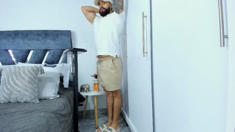 Richard online show from December 5, 2025, 12:14 pm