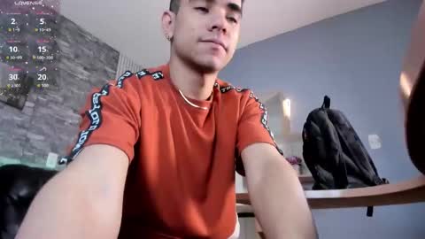 Snapshot of zack_joness10 chatting on December 17, 2025, 3:34 am zack_joness10 online show from December 17, 2025, 3:34 am