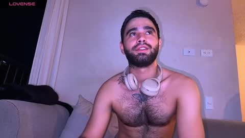 zack_sullivan22 online show from May 15, 2026, 11:01 pm