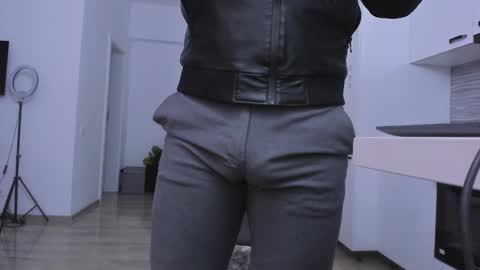 Zack online show from November 10, 2025, 11:15 pm