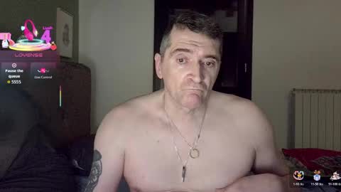 Snapshot of zackhot31 chatting on April 30, 2026, 8:57 pm Ivan online show from April 30, 2026, 8:57 pm