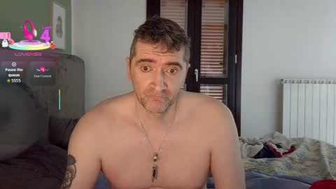 Snapshot of zackhot31 chatting on May 4, 2026, 3:30 pm Ivan online show from May 4, 2026, 3:30 pm