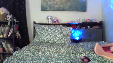 zaddyslilslutbucket online show from November 1, 2025, 2:02 am