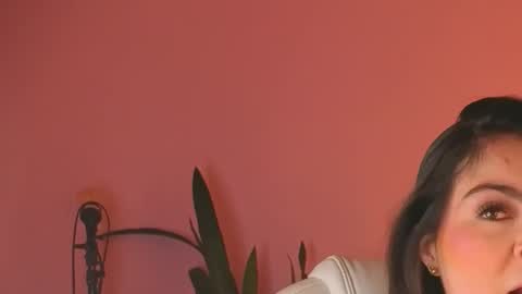 Snapshot of zafiiro_20 chatting on February 4, 2026, 11:27 am Zafiro online show from February 4, 2026, 11:27 am