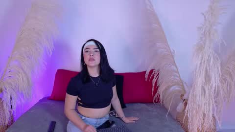 Snapshot of zafira_kh chatting on December 1, 2025, 6:46 pm Zafira online show from December 1, 2025, 6:46 pm