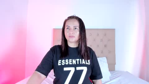 Zafiro Brown online show from October 29, 2025, 10:50 am