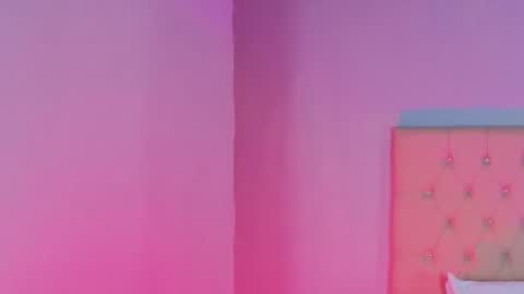 Zafiro Brown online show from November 19, 2025, 11:21 am