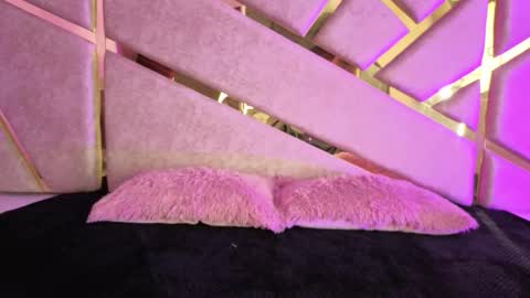 Snapshot of zafiro_claire chatting on November 21, 2025, 4:49 pm Claire online show from November 21, 2025, 4:49 pm