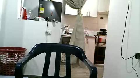 Snapshot of zafiro_rubi chatting on February 5, 2026, 8:46 pm Zafiro online show from February 5, 2026, 8:46 pm