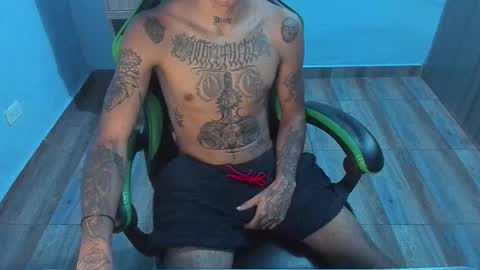 Snapshot of zafirocum chatting on November 22, 2025, 2:05 pm BiG Zafiro online show from November 22, 2025, 2:05 pm