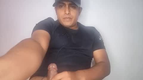 zagros07 online show from April 20, 2026, 10:33 pm
