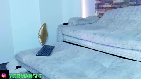 INSTAGRAM yormanfit7 online show from November 13, 2025, 12:37 pm