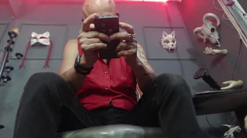 Snapshot of zainkreiger chatting on May 9, 2026, 11:32 pm Dom Zain online show from May 9, 2026, 11:32 pm