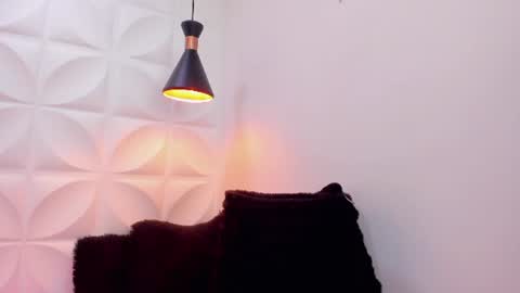 zaira_sweet4 online show from July 5, 2026, 4:25 pm
