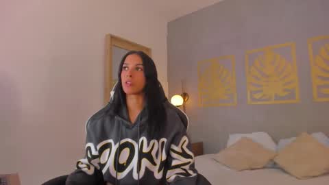 Snapshot of zakia555 chatting on February 19, 2026, 2:07 am Z A K I A online show from February 19, 2026, 2:07 am