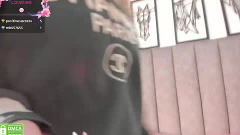 Snapshot of zamahara_rodriguez chatting on March 8, 2026, 8:12 pm Zamahara online show from March 8, 2026, 8:12 pm