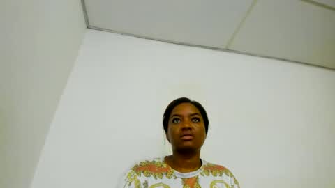 Snapshot of zamara__ chatting on March 8, 2025, 11:37 am Zamara online show from March 8, 2025, 11:37 am