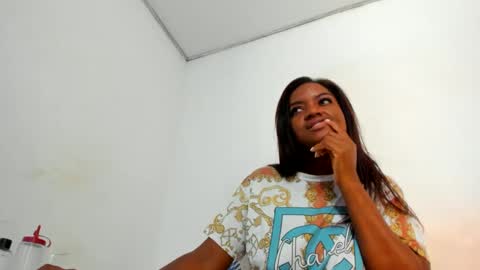 Snapshot of zamara__ chatting on March 8, 2025, 2:40 pm Zamara online show from March 8, 2025, 2:40 pm