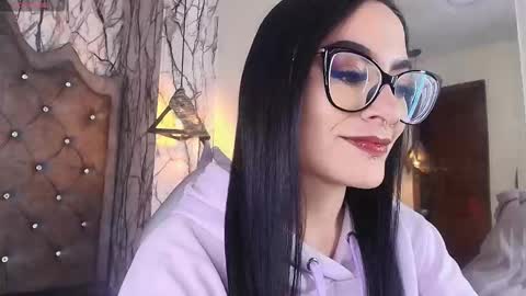   online show from November 25, 2025, 5:13 pm