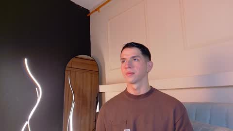 Snapshot of zanedawson chatting on December 17, 2025, 6:58 pm Zane Dawson online show from December 17, 2025, 6:58 pm