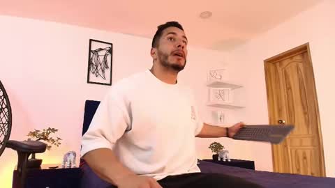 zanemaverick online show from October 2, 2025, 12:23 pm