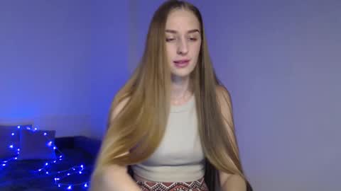 Zara online show from December 14, 2024, 9:02 pm