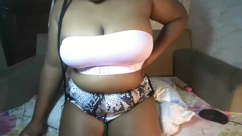 Snapshot of zara_dane chatting on September 23, 2025, 1:52 am Zara Dane online show from September 23, 2025, 1:52 am
