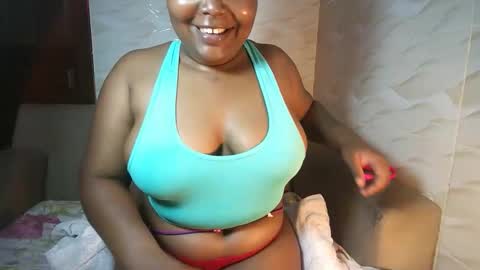 Snapshot of zara_dane chatting on October 15, 2025, 8:53 pm Zara Dane online show from October 15, 2025, 8:53 pm
