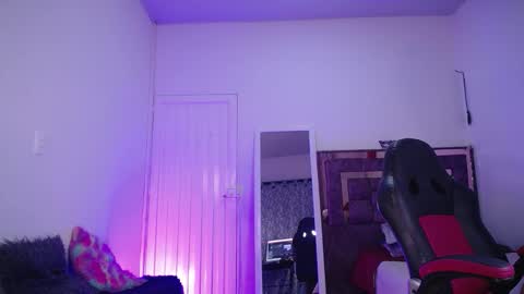 Zara online show from October 24, 2025, 12:30 am