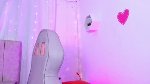 Zara . online show from January 14, 2025, 6:17 pm