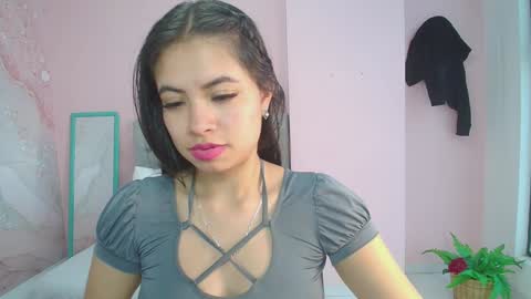 Snapshot of zarah_torres chatting on January 10, 2025, 8:59 pm Zarah online show from January 10, 2025, 8:59 pm