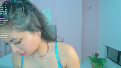 Snapshot of zarah_torres chatting on February 13, 2025, 2:23 am Zarah online show from February 13, 2025, 2:23 am