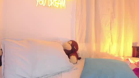   online show from February 5, 2025, 10:22 pm