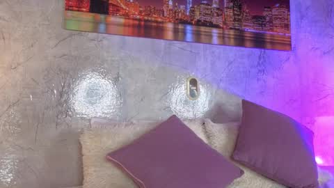 Snapshot of zaraquiinn chatting on February 18, 2026, 2:24 pm ZaraQuiinn online show from February 18, 2026, 2:24 pm