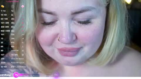 Snapshot of zarareign_ chatting on March 11, 2026, 9:32 pm Lola online show from March 11, 2026, 9:32 pm