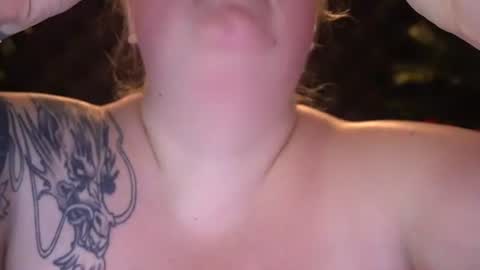 Snapshot of zarareign_ chatting on June 29, 2026, 7:25 pm Lola online show from June 29, 2026, 7:25 pm