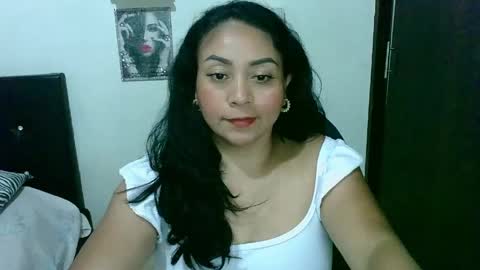 Snapshot of zaray_45bella chatting on May 8, 2026, 8:58 pm zaray online show from May 8, 2026, 8:58 pm