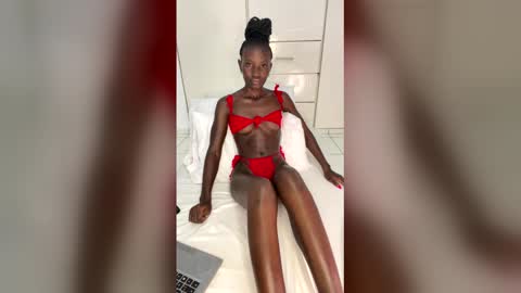 Snapshot of zaria_amara chatting on May 25, 2026, 9:32 pm zaria_amara online show from May 25, 2026, 9:32 pm